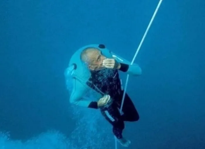 Italian Diver Enzo Maiorca While Diving Into Siracusa Sea Felt Something Patting Him On The Back. He Turned Around And Saw A Dolphin, Which He Understood That He Did Not Want To Play But Express Something