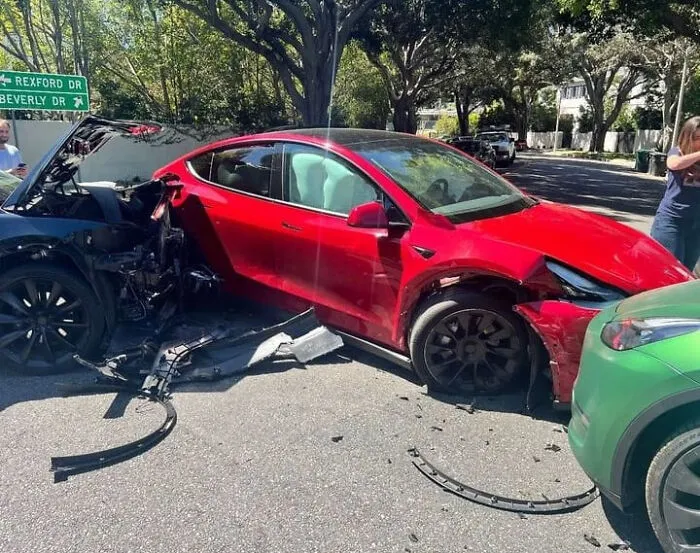 Triple Tesla Crash