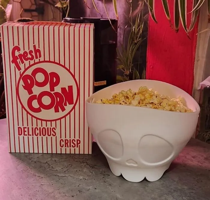 Movie Night Is About To Get A Whole Lot More Metal With This <a Style="Display:inline;" Href="Https://Www.amazon.com/Ototo-Ot072-Microwave-Popcorn-Popper/Dp/B0csz76wb3?ie=utf8&th=1&linkcode=ll1&tag=bpsquirrel-20&linkid=3c37eff15da6cf303aa5abbca2b3e26c&language=en_us&ref_=as_li_ss_tl" Target="_blank"><span Style="Font: Inherit; Color: #d74b1f;"> Skull Shaped Microwave Popcorn Maker</Span>, Because The Only Thing Better Than Popcorn Is Popcorn Served In A Cranium Of Crunchy Goodness