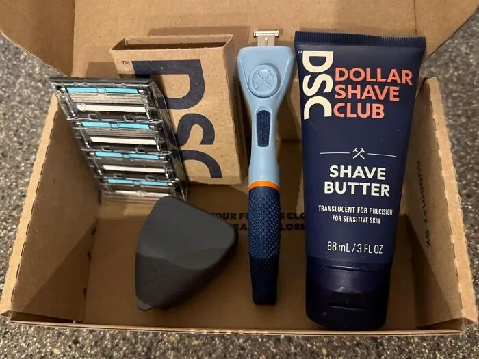 <a style="display:inline;" href="https://www.amazon.com/Dollar-Shave-Club-Exclusive-Cartridges/dp/B0DDDVC14M?ie=UTF8&th=1&linkCode=ll1&tag=bplion-20&linkId=27bd1dc00aaeebf16b8b520dd338b349&language=en_US&ref_=as_li_ss_tl " target="_blank"> "Harry's <span Style="Font:inherit;color:#d74b1f;"> Razors gift set</Span>. Best razor I've ever used." - <span Style="Font:inherit;color:#808080"> MagnusBrickson</Span>