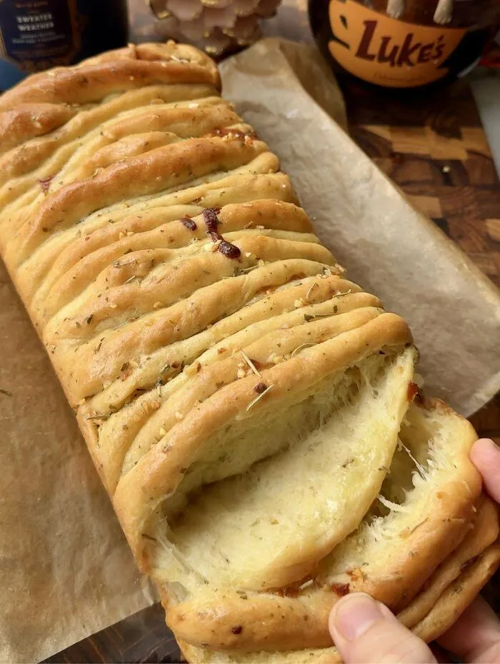 Was Craving Something A Bit More Savory Today. Made A Rosemary Garlic Cheesy Pull Apart Bread. Brb Gonna Go Eat This Entire Thing For Dinner. (Recipe Was From Sally’s Baking Addiction)