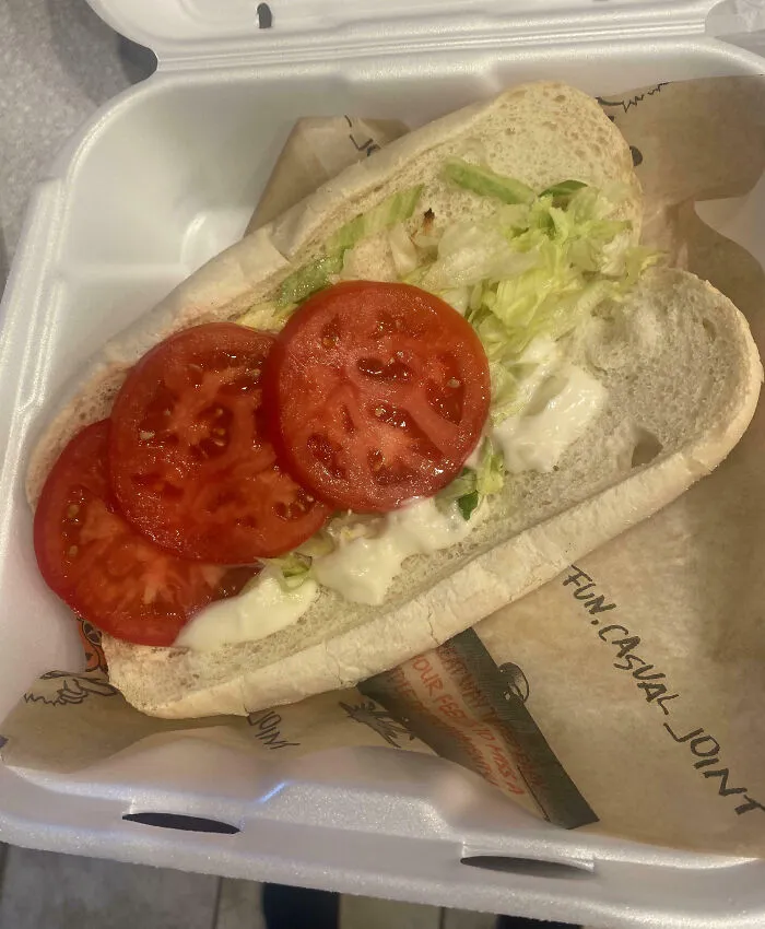 I Ordered A Takeout Fish Sandwich. Got Home, Opened The Box, And Noticed Something Was Missing