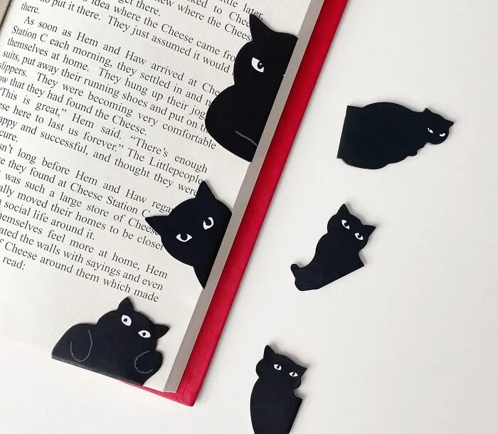 Purr-Manently Mark Your Spot With These <a Style="Display:inline;" Href="Https://Www.amazon.com/Yasest-Magnetic-Bookmarks-Assorted-Teachers/Dp/B0b1djwftf?dib=eyj2ijoimsj9.6rcmplotyl-Hh76ehet69aoss6jfuubu-Cyhxoc9dw9zxyphwgvemtun3mensovyzmkwjx3w7twpprtf3ddo7yxlsfmfwgkp6dpur8zsexzjm4v9zneut1j19vhgeaxjsu1cmpdf8-Kgeimcslx94n1qgtj85irscf4fm2j2f8-5brjam3psfb2vcyvh3hpyr45lsct7ttblgkfxmucvekomgvarnf81__agruippaaqddxt6ozg_mjqhas5wpjnz-Feaapvkkuhsgagg8l_dgfilo9camxcvwdi6l3sipexzobqggs5jacxcyyxjaulzmqihmoukarb4izblvesunokalygztfk0sjo8ljv4ng7gcdmfouiy92o1t-Tanwd1q4iipjg3tjft3dik5w3dbrmhvvbey6t9m7e_m2jgeh7xgvqtbj3eor4ugfy9c76.i3lruddnkqk-Gbbywiryhf23lne6lr5qfnymttjdcbi&dib_tag=se&keywords=useful%2bgifts%2bunder%2b%245&qid=1739264969&sr=8-106&xpid=opmm4wu4ym00s&th=1&linkcode=ll1&tag=bpgecko-20&linkid=d403fc27742ce534101d896dfc786e5b&language=en_us&ref_=as_li_ss_tl" Target="_blank"><span Style="Font: Inherit; Color: #d74b1f;"> Magnetic Bookmarks</Span> Shaped Like Adorable Kitties—because Even Your Reading Habits Deserve A Cute Cat Interruption