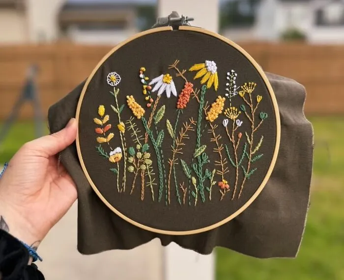 Stitch Up Your Date Night With This <a Style="Display:inline;" Href="Https://Www.amazon.com/Etspil-Embroidery-Beginners-Adults%ef%bc%8clearn-Instruction/Dp/B0ch8tpn12?ie=utf8&th=1&linkcode=ll1&tag=bponion-20&linkid=de2f8515d7da6a41065aafe250f146a9&language=en_us&ref_=as_li_ss_tl" Target="_blank"><span Style="Font: Inherit; Color: #d74b1f;"> Embroidery Kit</Span> That’s Perfect For Crafting Something Cute While You Roast Each Other’s Needlework Skills