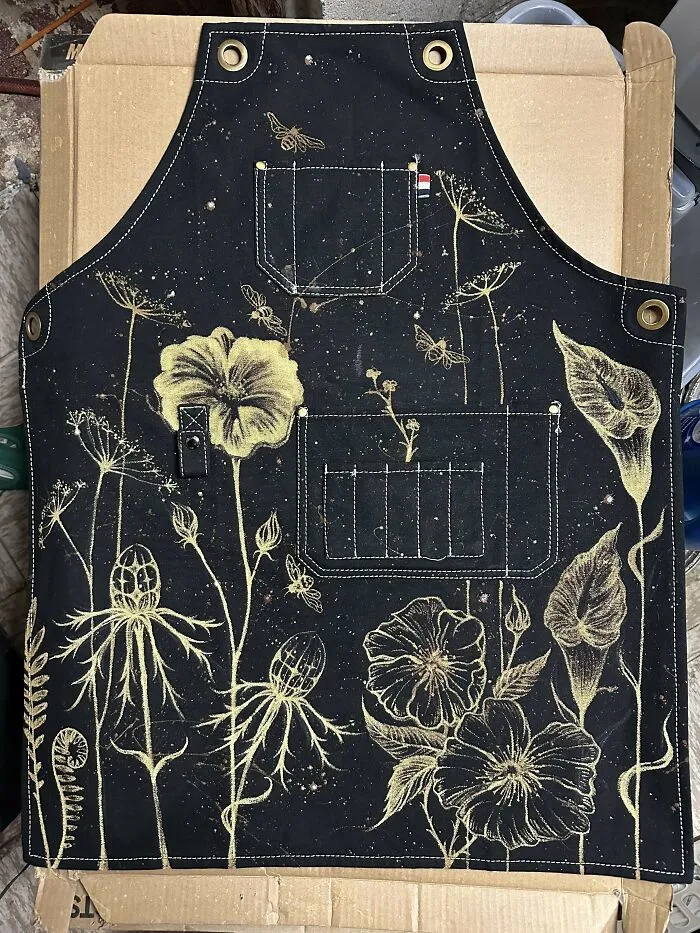 Bleach Painted Apron 🌟