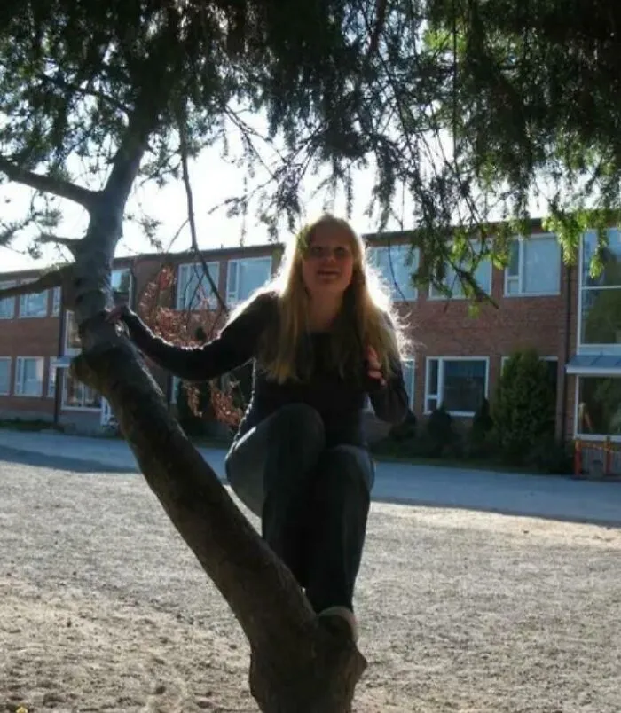 Last Image Of 17-Year Old Jonna, Who On This Day 10 Years Ago Went Missing After Leaving Home To Go Jogging. She Was Later Found Burned Alive From An Abandoned Barn