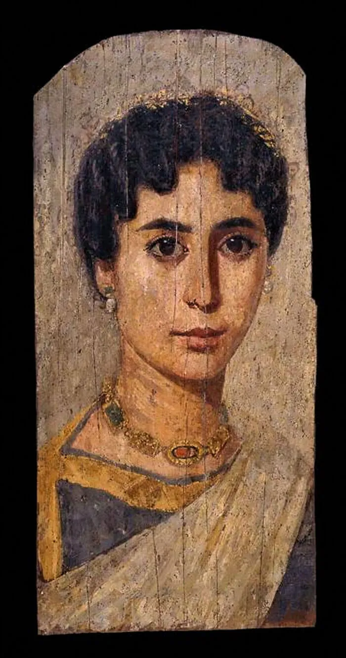 Hermoso retrato de una mujer del siglo II d.C. procedente del Egipto romano. La pintura fue hecha en madera y colocada sobre una momia egipcia.