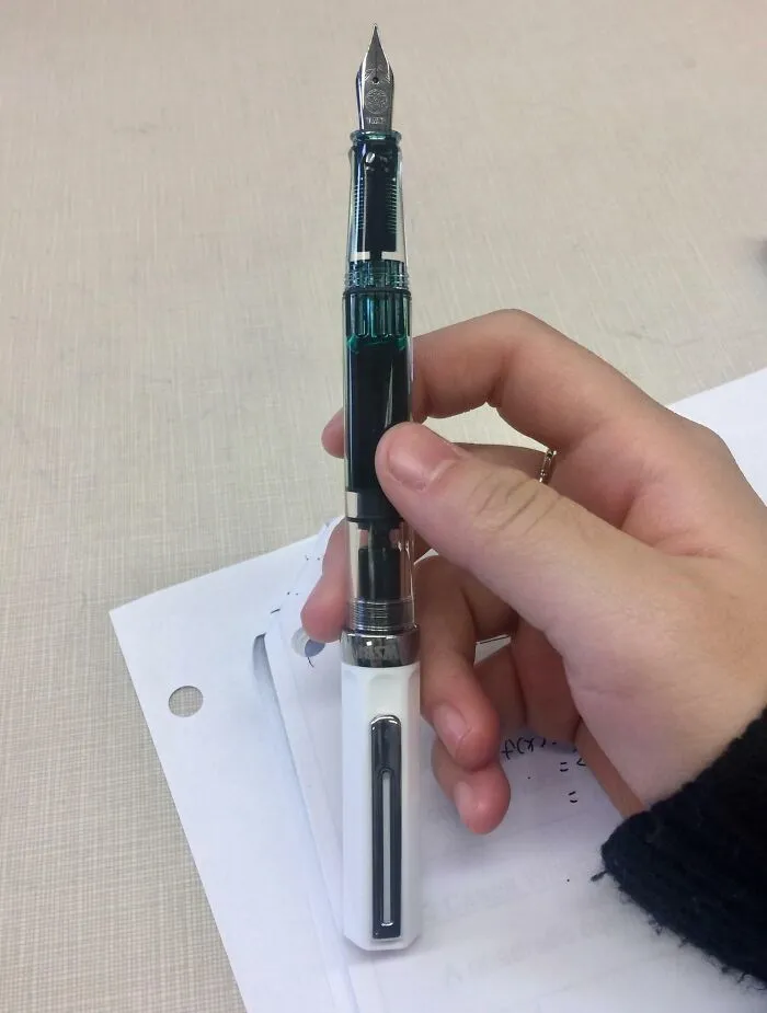 Me dijeron que no podía hacer el examen de matemáticas si no guardaba el "vapeador"