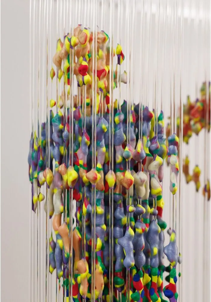Artist Paints 3D Abstract Sculptures Of People (25 Pics)