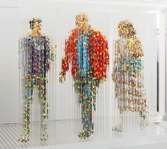 Artist Paints 3D Abstract Sculptures Of People (25 Pics)