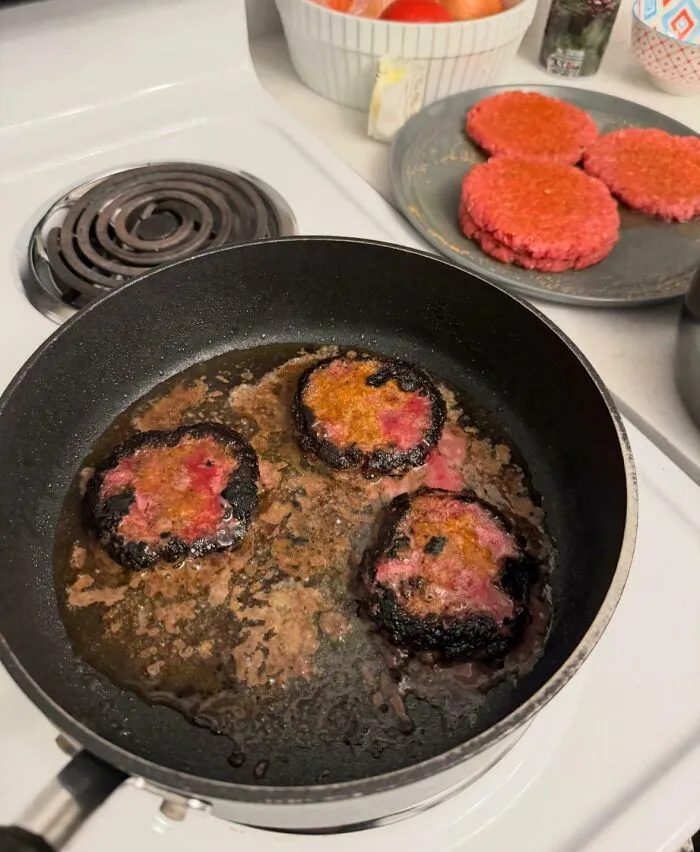 La noche en que mi marido preparó hamburguesas por primera vez. Hizo sonar la alarma de incendios cuatro veces