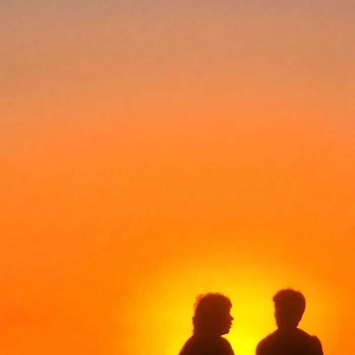This Photographer Finds Extraordinary Aesthetics In Capturing Spontaneous Moments (70 Pics)