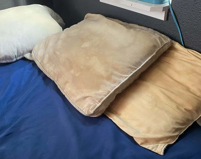 Not Staying The Night At My New BF’s House With His Pillow Situation