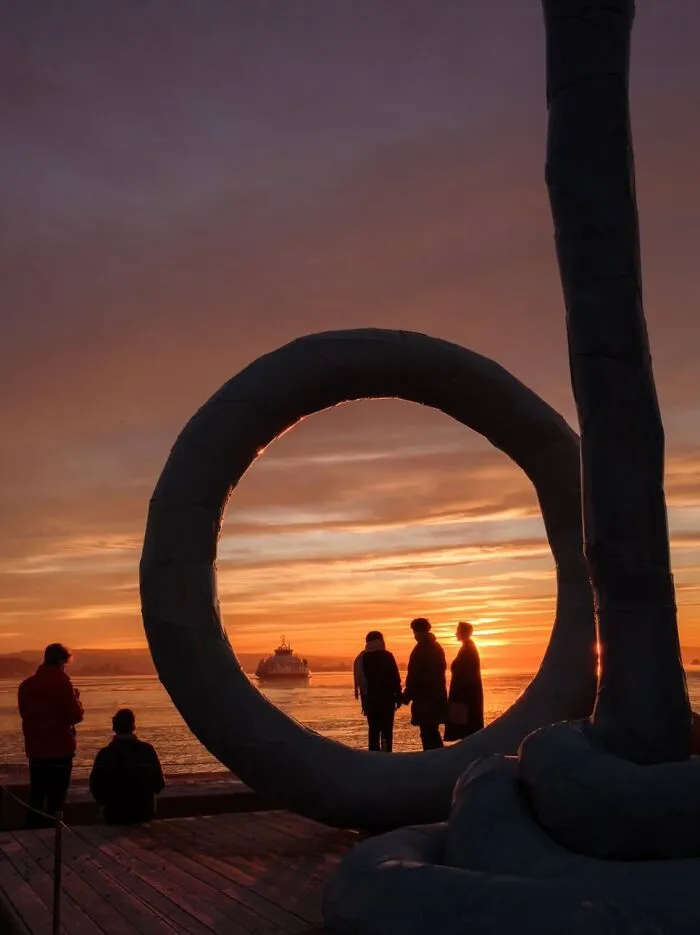 André’s 30 Captivating Street Photos Reveal The Soul Of Oslo And Stockholm