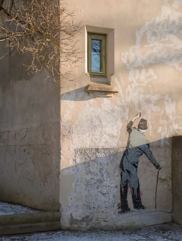 André’s 30 Captivating Street Photos Reveal The Soul Of Oslo And Stockholm