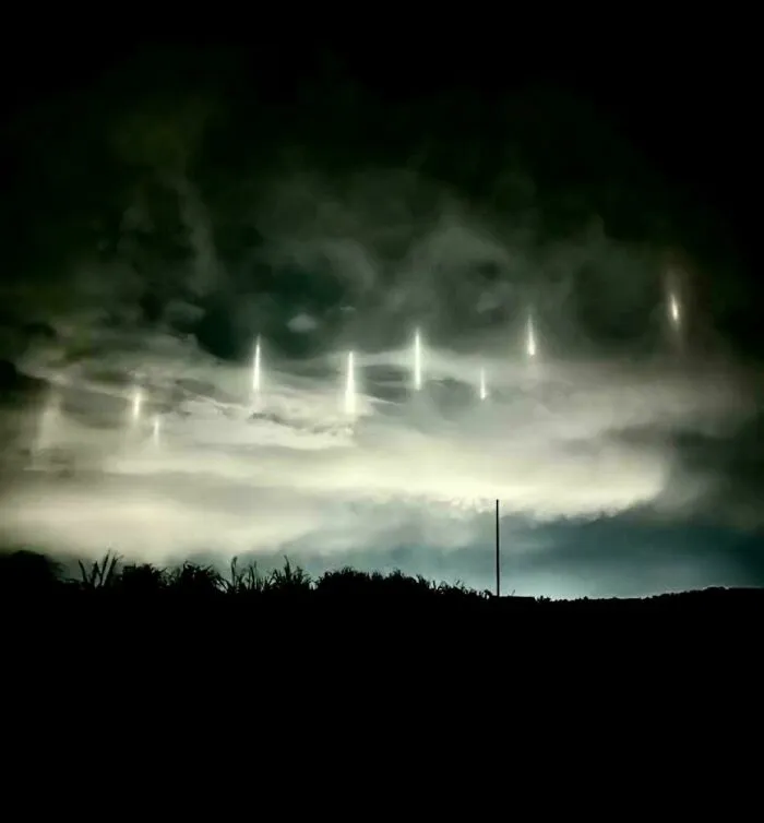 When 9 Pillars Of Light Appeared In The Night Sky Above A Coastal Japanese Town