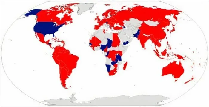 Gun Control Laws Across The World (Blue = Permissive, Red = Restrictive)