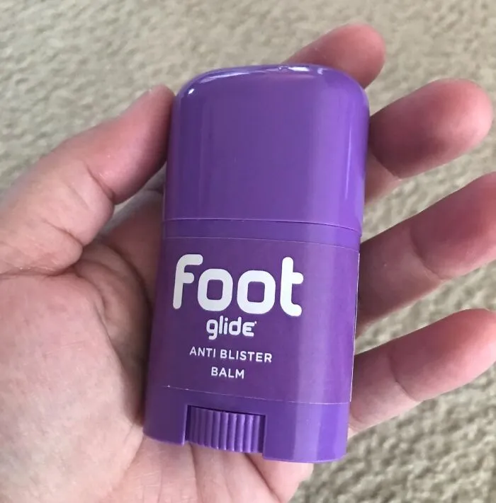 Dab On This <a Style="Display:inline;" Href="Https://Www.amazon.com/Bodyglide-Foot-Anti-Blister-Balm/Dp/B00115un9q?ie=utf8&th=1&linkcode=ll1&tag=bpbutterfly-20&linkid=d3b0271dec9d40da3723425b46a2faf5&language=en_us&ref_=as_li_ss_tl" Target="_blank"><span Style="Font: Inherit; Color: #d74b1f;"> Foot Glide Anti-Blister Balm </Span> And Let's Just Say Your Relationship With Stilettos Is About To Level Up From 'Complicated' To 'I Do"