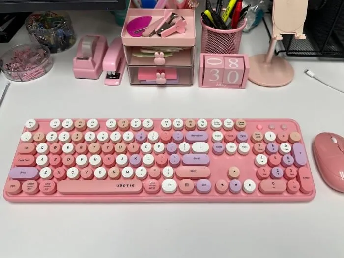 <a style="display:inline;" href="https://www.amazon.com/UBOTIE-Typewriter-Full-Sized-Dropout-Free-Purple-Colorful/dp/B08JLTYZ93?ie=UTF8&th=1&linkCode=ll1&tag=bpfish-20&linkId=8a6d7b7d0646bbe7673e40052f95407a&language=en_US&ref_=as_li_ss_tl " target="_blank"> "My custom <span Style="Font:inherit;color:#d74b1f;"> mechanical keyboard</Span>." - <span Style="Font:inherit;color:#808080"> BronsBones</Span>