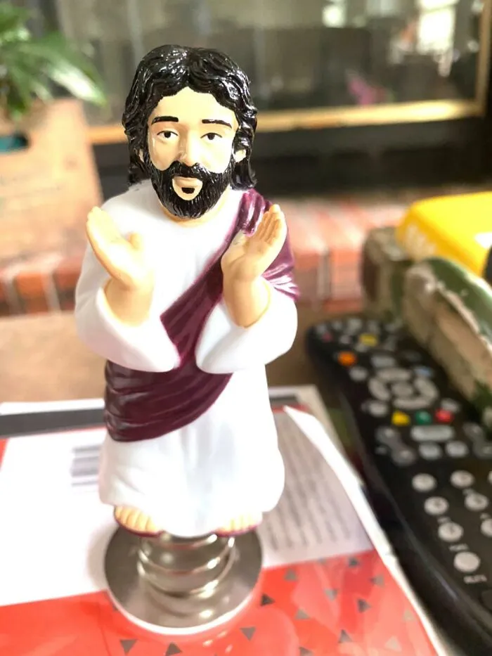 Your Car Has Been Missing A Spiritual Copilot, But The <a Style="Display:inline;" Href="Https://Www.amazon.com/Accoutrements-11093-Dashboard-Jesus/Dp/B000cis34u?ie=utf8&th=1&linkcode=ll1&tag=bpiguana-20&linkid=1d492c9b2c01c4570b0ad17c4c397eab&language=en_us&ref_=as_li_ss_tl" Target="_blank"><span Style="Font: Inherit; Color: #d74b1f;"> Dashboard Jesus </Span> Is Here To Bless Your Road Trips And Maybe Even Your Parallel Parking