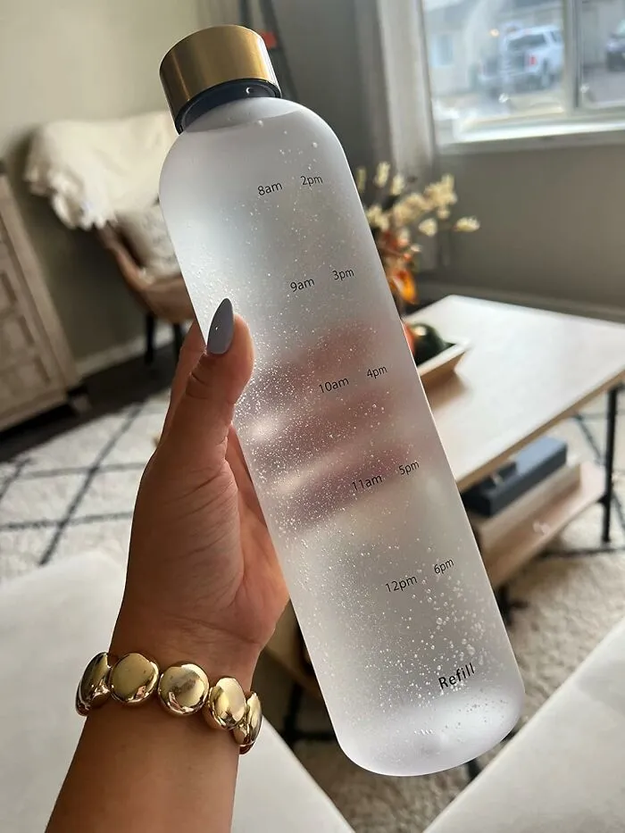 Hydrate In Style With This <a Style="Display:inline;" Href="Https://Www.amazon.com/Water-Bottle-Time-Marker-Motivational/Dp/B081j96gsw?ie=utf8&th=1&linkcode=ll1&tag=bpbison-20&linkid=a6926bc14a6fec47652d34f44d5c348e&language=en_us&ref_=as_li_ss_tl" Target="_blank"><span Style="Font: Inherit; Color: #d74b1f;"> Lux Water Bottle </Span>, Because Basic Hydration Is *so* Last Season