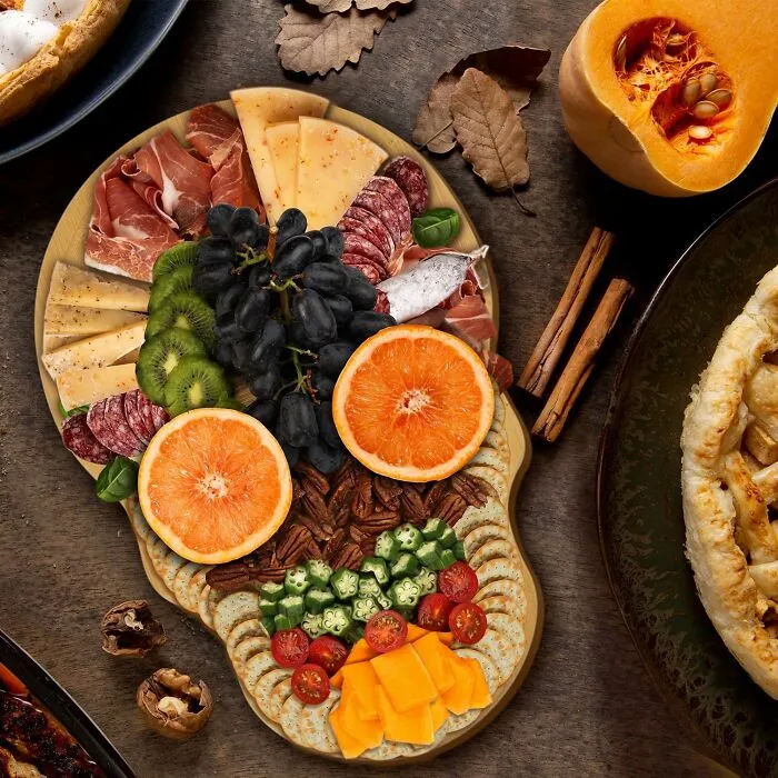 Make A Killer Impression On Your Guests With The <a Style="Display:inline;" Href="Https://Www.amazon.com/Skull-Aperitif-Board-Xilazab-Thanksgiving/Dp/B0cmgxthk1?crid=3r1z8on5mtr0q&dib=eyj2ijoimsj9.lcn5lsghyzksoht2y3hmzkafbb4_drxjsx_cq4ccgcjbsxo18uhwaulft-Knmqdqr-9xjaqhm6ftp2hk9n3grfwpceg8b4qclcmmxbbqq0zzv2ggirasqg7bmzqw0u815z0mf87j2wnhk-Vx-Zz__uk7bdfad5b0zjllatb0rj175xibqsnrpynn7p1nsgfb9mv-Lkoaluqhafkprefvlmhajdd_dhj8rbwq4akxusgef5a7zeig43ujhwbbmhwdgw3u55_u-Sp0ev-Hnqxf9xfldremcjzui-Bwxd-J4itfq2ztyl2ug0jqu1b6kss--Iczpprrnxuadioedm73-Tbeyvxcy0ltp2smpuummxjckno-Qtyjwm3-R_b3w-Udernqzwrnqcsmqjvq885yyaktpi0tmfjgl6th-K8cwmzx3naypoyg6u5dlsxa9zcx.jbbcs8n2l7djllw1hq71htds2f9gspyzpdimr-9v7tm&dib_tag=se&keywords=funny+charcuterie+board&qid=1739294106&sprefix=funnycharcuterie+board%2caps%2c213&sr=8-48&linkcode=ll1&tag=bpwoodpecker-20&linkid=0e6271de9f110d5237177c0fa78aca56&language=en_us&ref_=as_li_ss_tl" Target="_blank"><span Style="Font: Inherit; Color: #d74b1f;"> Skull-Shaped Charcuterie Board</Span>, A Uniquely Macabre Serving Platter That Adds A Touch Of Edgy To Any Gathering