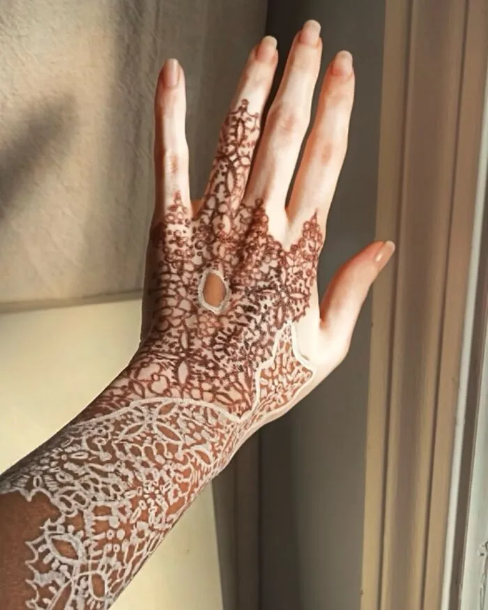 Dancer-Turned-Artist Amara Aleman Turns Her Vitiligo Into Vibrant Body Art (20 Pics)