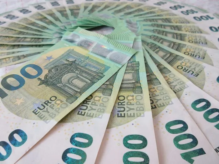 Some Things Are Associated Only With Rich People, And Here Are 29 Of Them, As Shared Online