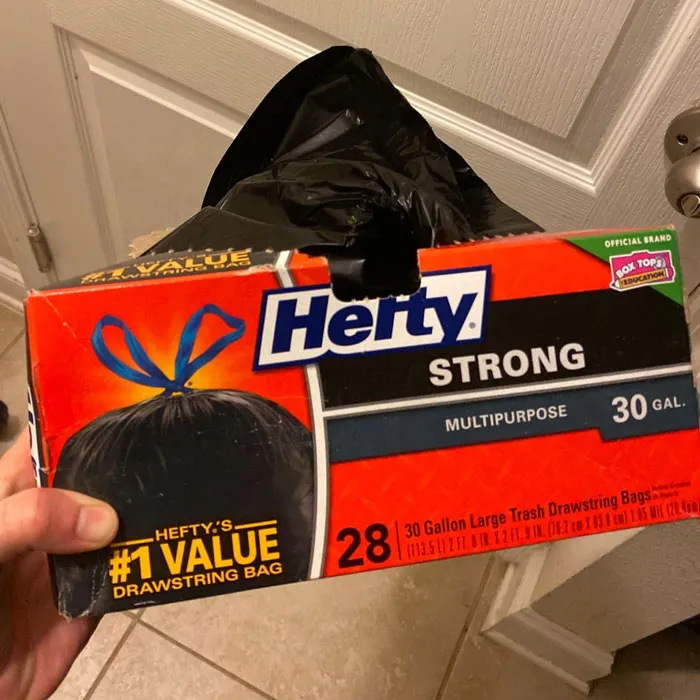 Your Trash Doesn’t Have To Outlive You, So Swap Out Regular Bin Bags For The <a Style="Display:inline;" Href="Https://Www.amazon.com/Holdon-Large-Trash-Bags-Gallon/Dp/B0bl23d3dg?ie=utf8&th=1&linkcode=ll1&tag=bporca-20&linkid=fe9046d7b728c20de78f82ecbed99cb5&language=en_us&ref_=as_li_ss_tl" Target="_blank"><span Style="Font: Inherit; Color: #d74b1f;"> Biodegradable Trash Bags </Span> That Break Down Without Guilt