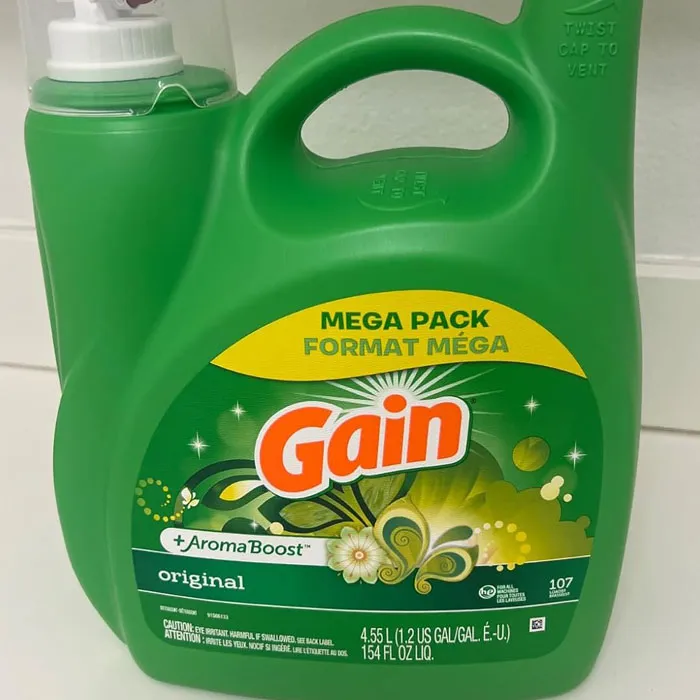 Your Laundry Just Got A Zero-Waste Makeover, Because The <a Style="Display:inline;" Href="Https://Www.amazon.com/Tru-Earth-Eco-Strips-Laundry-Detergent/Dp/B07xmdst1k?ie=utf8&th=1&linkcode=ll1&tag=bporca-20&linkid=c33e16d93e499d120372237e11e9b6d4&language=en_us&ref_=as_li_ss_tl" Target="_blank"><span Style="Font: Inherit; Color: #d74b1f;"> Eco-Friendly Detergent Strips </Span> Are Here To Clean Your Clothes Better Than Liquid Detergent Ever Dreamed Of