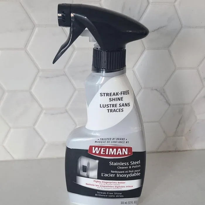 Your Fridge Deserves A Clean Break From Harsh Chemicals, So Hit Refresh With The <a Style="Display:inline;" Href="Https://Www.amazon.com/Shadazzle-Natural-Purpose-Cleaner-Polish/Dp/B07czn87wx?ie=utf8&th=1&linkcode=ll1&tag=bporca-20&linkid=49d3013e12077ac00edbf9725e8e5bb5&language=en_us&ref_=as_li_ss_tl" Target="_blank"><span Style="Font: Inherit; Color: #d74b1f;"> Natural Fridge Cleaner </Span> That’s Tough On Grime But Gentle On The Planet
