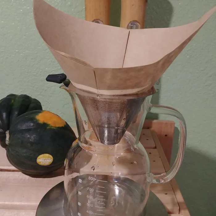 Your Morning Brew Just Got A Green Makeover, Because The <a Style="Display:inline;" Href="Https://Www.amazon.com/Bolio-Organic-Hemp-Coffee-Filters/Dp/B06zy3fm1t?ie=utf8&linkcode=ll1&tag=bporca-20&linkid=a22e94957139fd88b682774b69aae5d5&language=en_us&ref_=as_li_ss_tl" Target="_blank"><span Style="Font: Inherit; Color: #d74b1f;"> Reusable Coffee Filter </Span> Is Here To Ditch The Waste Of Paper Filters Without Skipping A Sip