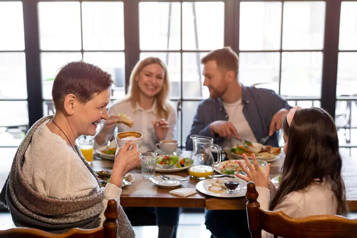 “I Didn’t Even Know What Dessert Was”: 30 Experiences People Were Raised To Think Were Common
