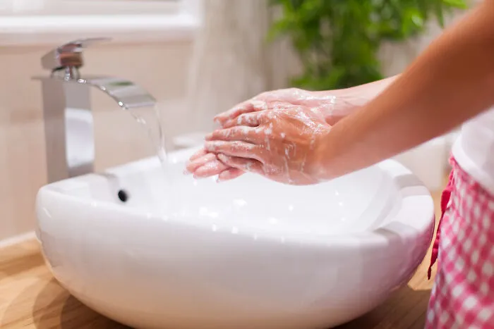 Netizens Disgusted As There Are Apparently Many People Who Don’t Stick To These 28 Hygiene Habits