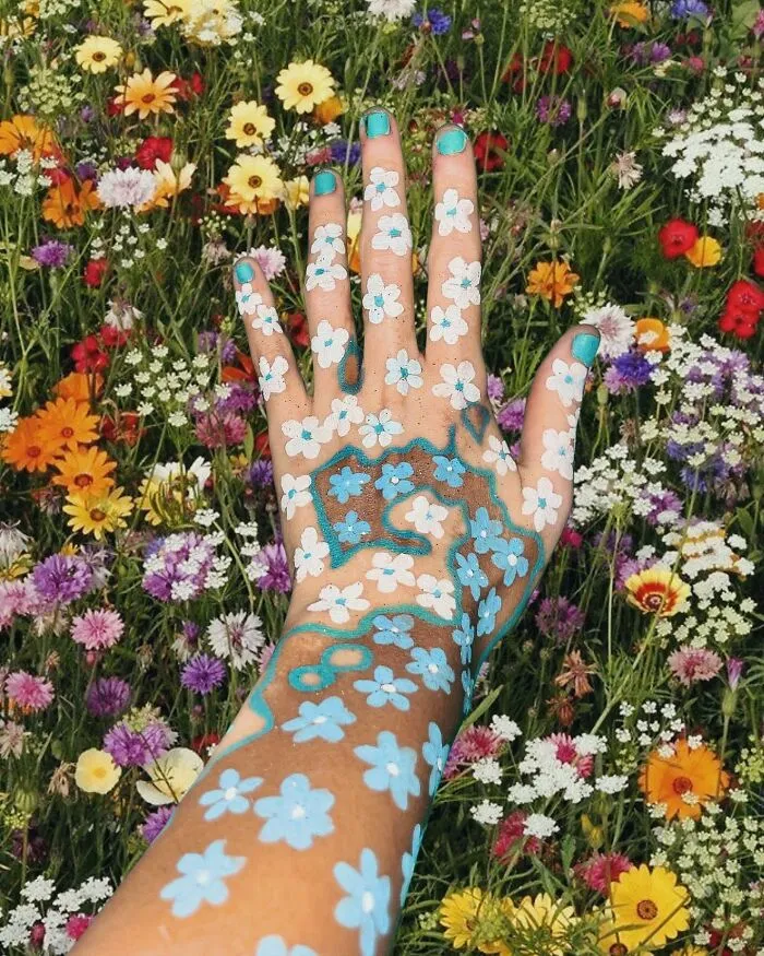 Dancer-Turned-Artist Amara Aleman Turns Her Vitiligo Into Vibrant Body Art (20 Pics)