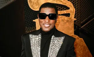 "Racism Is Alive": Chappell Roan Leads Grammys Reporters To Ditch R&B Legend Mid-Interview