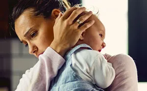 Mom’s Gentle Parenting Backfires As Toddler Starts Hitting Her, Internet Reacts With Mixed Opinions