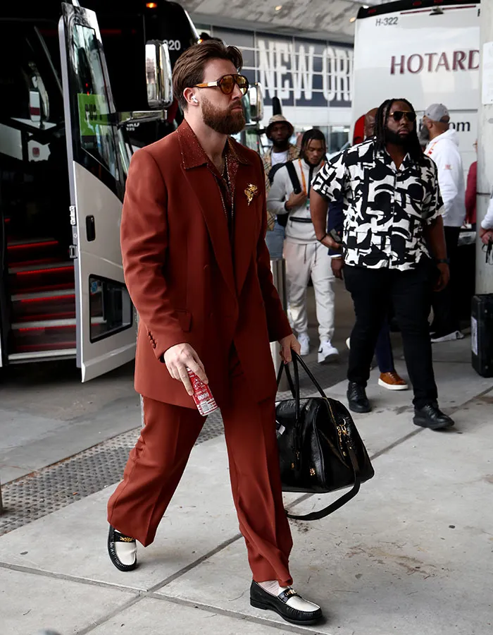 Travis Kelce's 1970s Outfit
