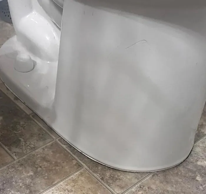 This  <a Style="Display:inline;" Href="Https://Www.amazon.com/Tousea-Adhesive-Caulking-Countertop-Protector/Dp/B0bfwz6g2h?ie=utf8&th=1&linkcode=ll1&tag=bpfig-20&linkid=d4f07662db6456361a8e572fb322100c&language=en_us&ref_=as_li_ss_tl" Target="_blank"><span Style="Font: Inherit; Color: #d74b1f;"> Caulk Tape </Span> Fixes Gaps And Cracks Without The Mess Of Actual Caulk, Because Adulting Should Be As Easy As Peeling And Sticking