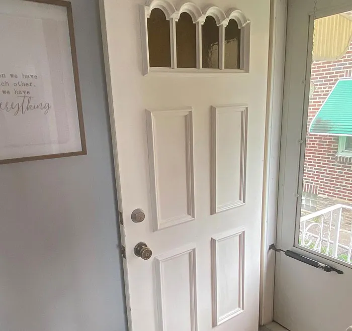 Some <a Style="Display:inline;" Href="Https://Www.amazon.com/Modern-Masters-296681-Satin-Tranquil/Dp/B00zuw2mjk?ie=utf8&th=1&linkcode=ll1&tag=bpfig-20&linkid=0e7b15492d8cd1e0bab0be33af3d660c&language=en_us&ref_=as_li_ss_tl" Target="_blank"><span Style="Font: Inherit; Color: #d74b1f;"> Front Door Paint </Span> Gives Your Entryway A Makeover So Stunning, Even Your Amazon Delivery Person Will Pause To Admire It