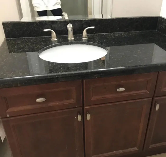 This <a Style="Display:inline;" Href="Https://Www.amazon.com/Dc-Fix-346-0306-Decorative-Self-Adhesive/Dp/B00504qxm0?ie=utf8&th=1&linkcode=ll1&tag=bpfig-20&linkid=bdf2a8ec9ba7509363c4a6b3227ce017&language=en_us&ref_=as_li_ss_tl" Target="_blank"> <span Style="Font: Inherit; Color: #d74b1f;"> Marble Adhesive Film For Countertops </Span> Gives Your Kitchen The Luxury Look Without The Luxury Price Tag, Or The Judgment Of A Designer