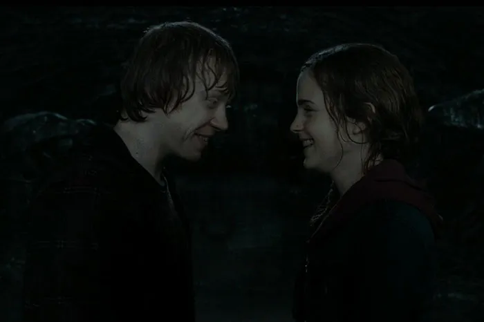 50 TV Couples Who Had No Chemistry, No Passion, And No Business Being Together