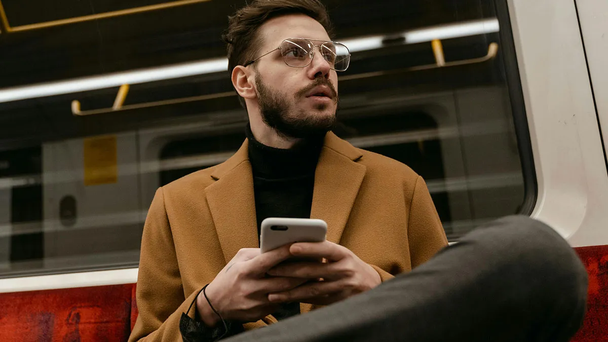 Man Cancels A Couple’s Valentine’s Dinner After They Used His Number For Reservations