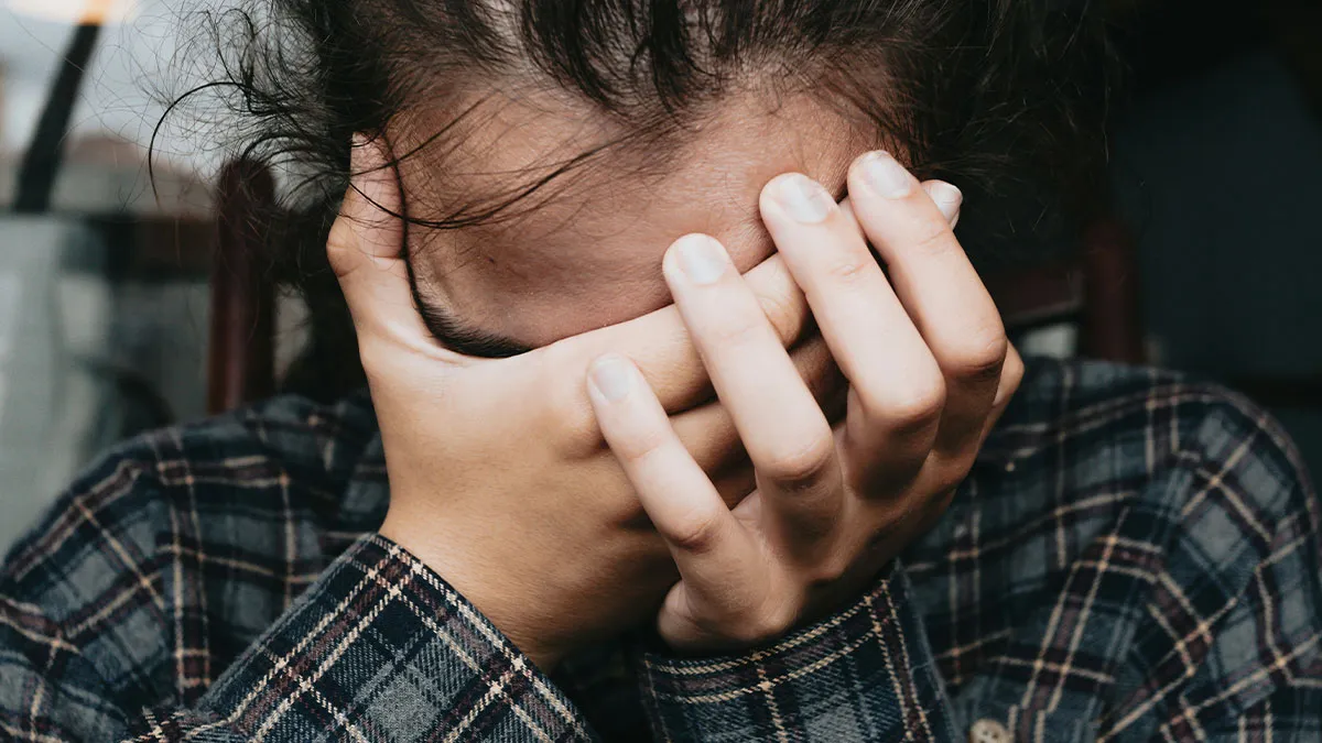 Woman Postpones Her Wedding, People Advise To Call It Off Because Of Fiancé’s Hurtful Comments
