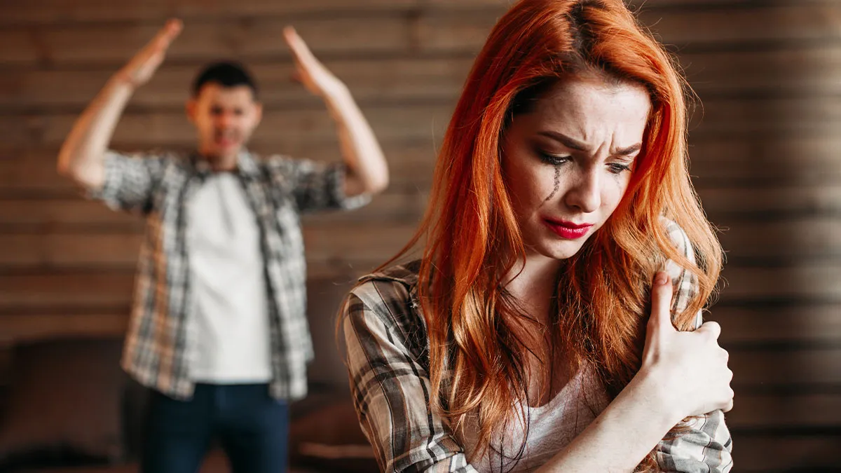 Woman Finds Out How Sexist And Scary Her BF Is When He Starts Setting Her Up To Meet His Parents