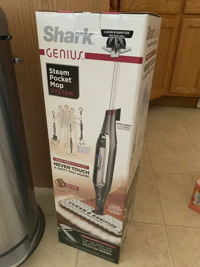 “I Bought My Wife A Microwave”: 30 Valentine’s Day Gifts That Were A Total Miss