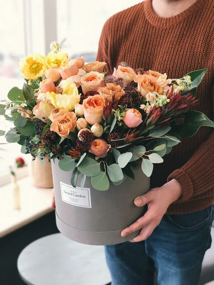 “I Bought My Wife A Microwave”: 30 Valentine’s Day Gifts That Were A Total Miss