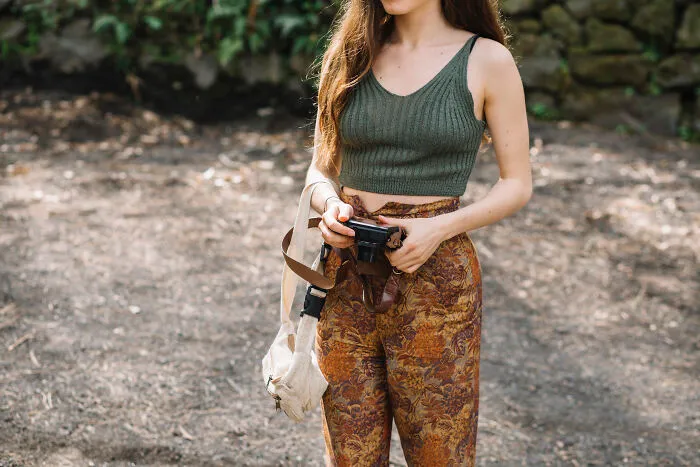 30 Recent And Popular Fashion Trends That People Just Can't Tolerate Seeing