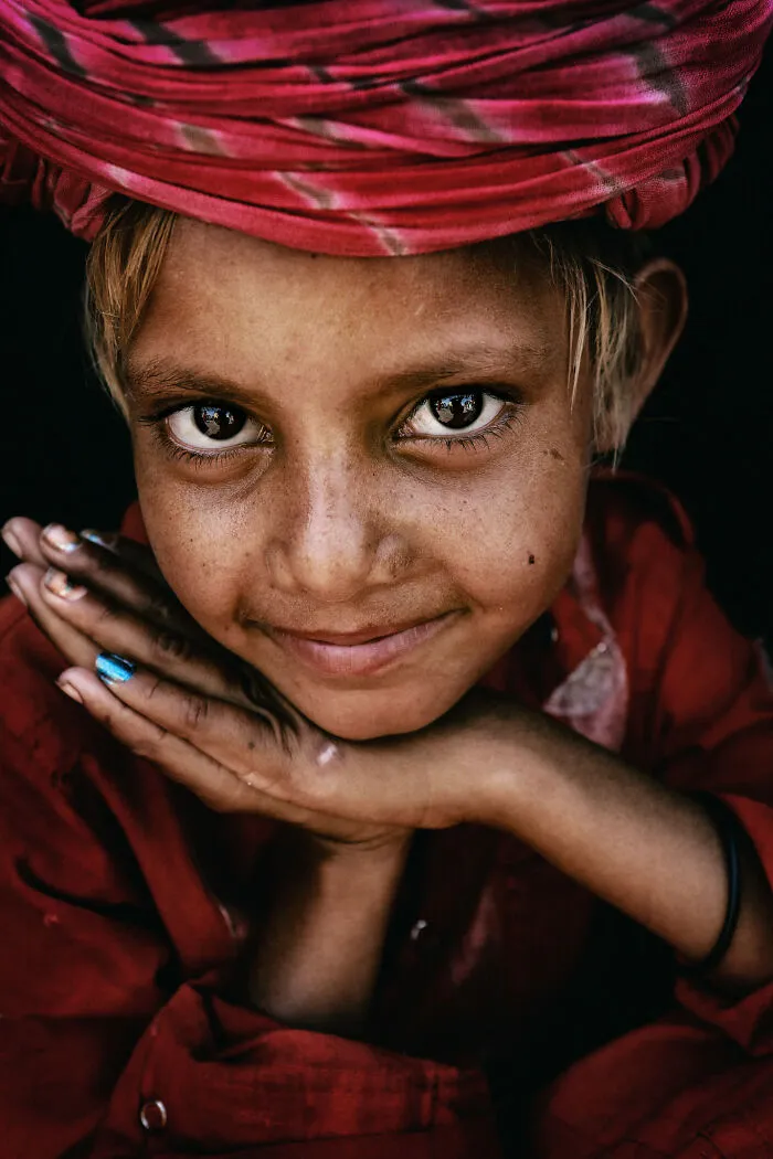Photographer Captures The Raw, Unscripted Beauty Of The Human Face (38 Pics)