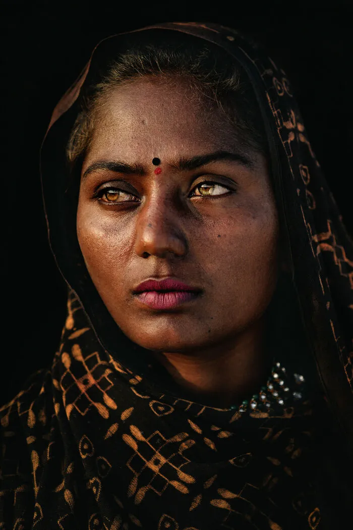 Photographer Captures The Raw, Unscripted Beauty Of The Human Face (38 Pics)